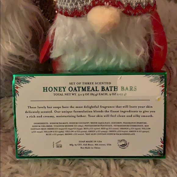 New SAVON set of 3 Honey & Oatmeal bath bars - Picture 4 of 6